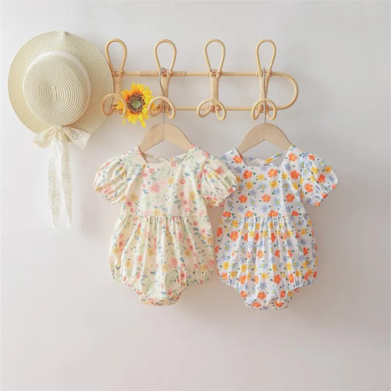 

Infant Summer Rompers Floral Print Square Neck Short Bubble Sleeves Jumpsuit Summer Romper for Baby Girls 0-24 Months
