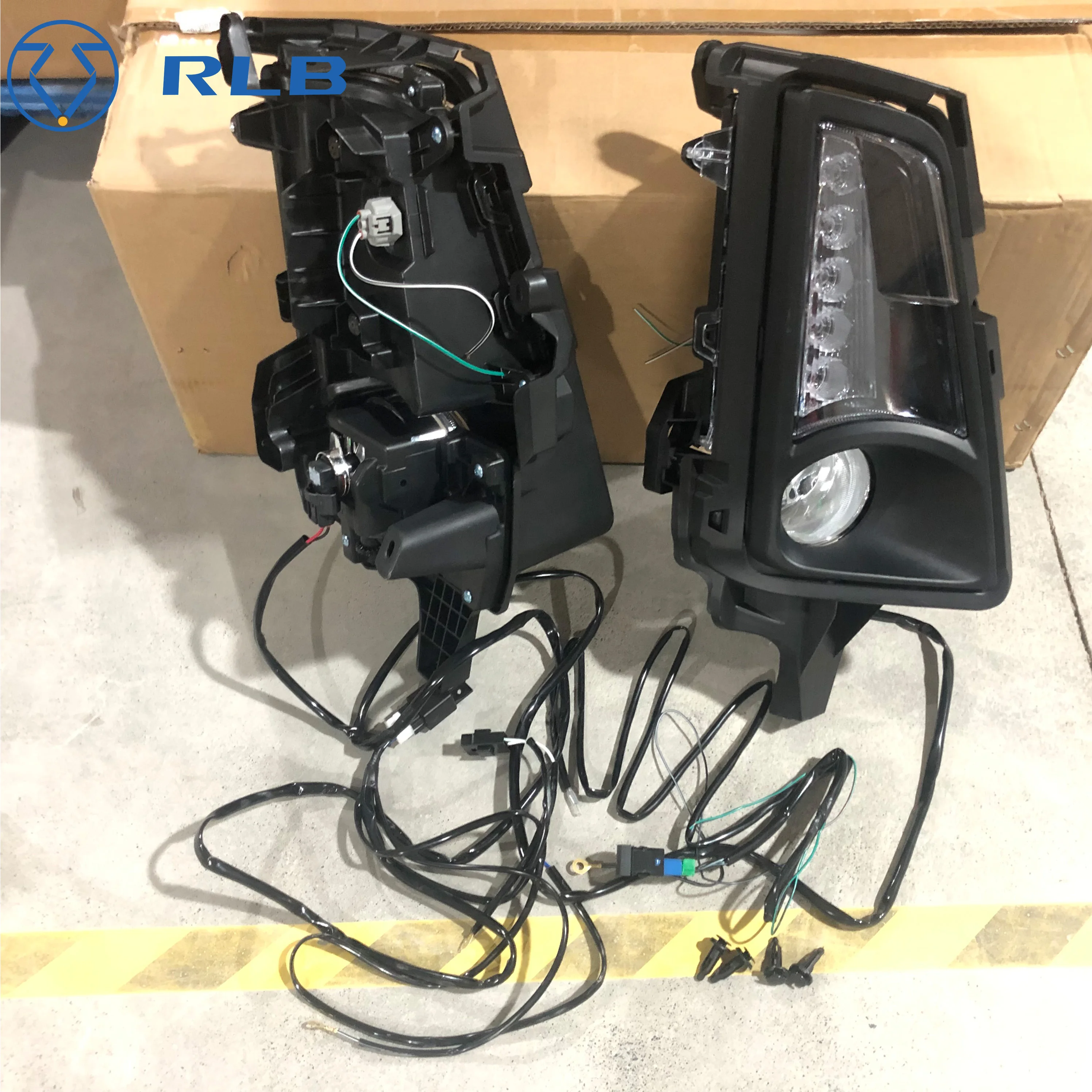 2019 hiace противотуманная фара противотуманный светильник в сборе с выключатель