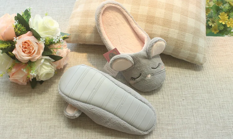 

MAGGIE'S WALKER House Slippers 2020 Indoor Plush Cute Female Home Slippers Cute Rate Indoor Bedroom Shoes Women Shoes Size 35-41