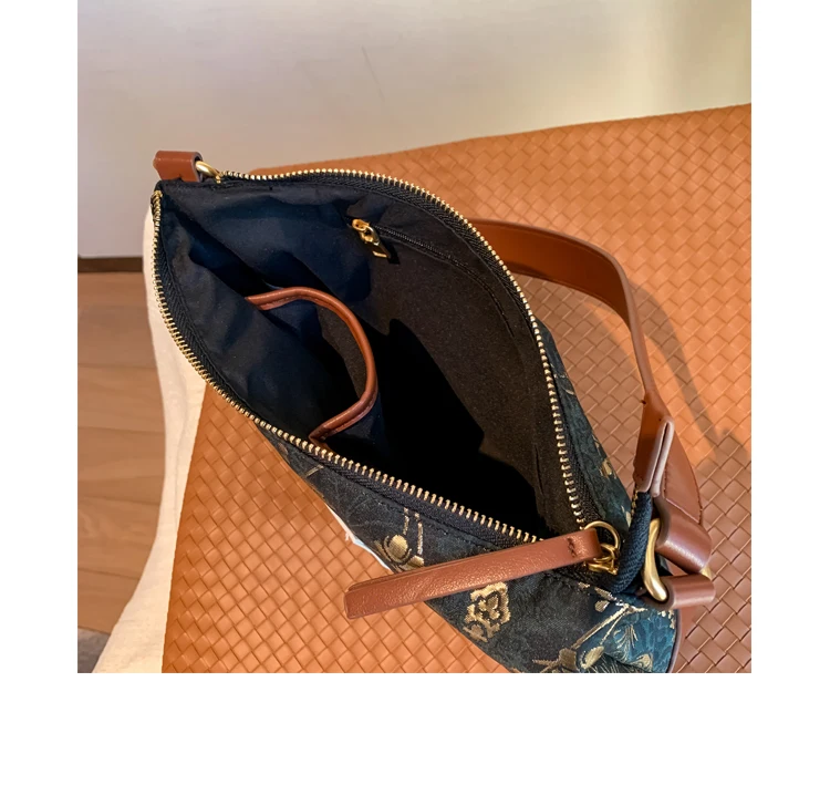 

Niche Design Embroidery Canvas Bag 2021 New Fashion Ladies One-shoulder Portable Diagonal Bag Purses and Handbags Luxury Cc Gg