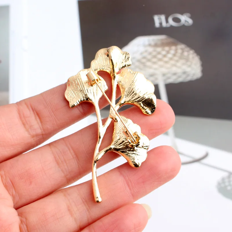 

Pomlee Spakling Gingko Leaves Brooches For Women Wild Tree Flower Pin Coat Jewelry Available Good Accessories Jewelry Gifts 2021