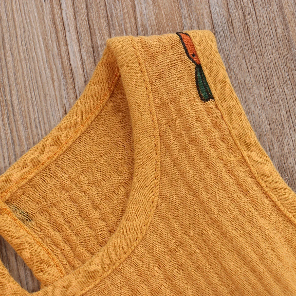 

2020 Summer Baby Girls Outsuits Sleeveless Round Collar Cartoon Carrot Print Rompers Toddler Sweet Girl Jumpsuits 0-24M Clothing
