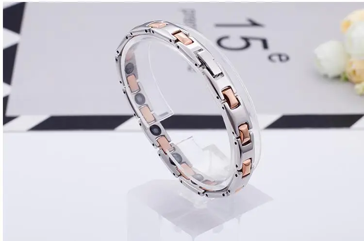 

Korean version of the simple titanium steel bracelet, high-quality titanium steel female magnet bracelet