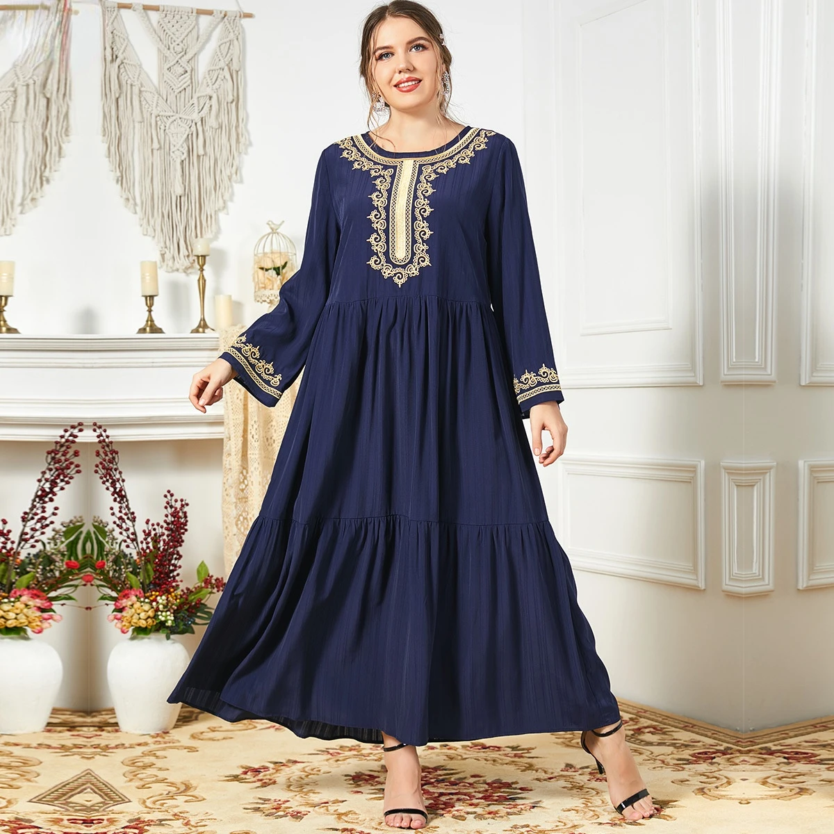 

Muslim Fashion Women Long Sleeve Solid Gold Embroidered Pleated Dress Ramadan Abaya Dubai Turkey Islamic Arab Robe Femme Caftan