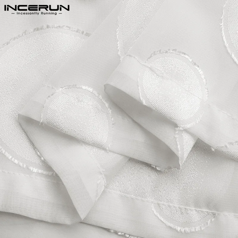 

INCERUN Men Half Sleeve V Neck Muslim Kaftan T Shirts Leisure Polka Dot Printed Islamic Tee Tops Loose Long Style Clothing S-5XL