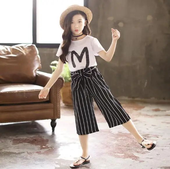 Костюм спортивный летний из двух предметов для девочек топ с коротким рукавом и