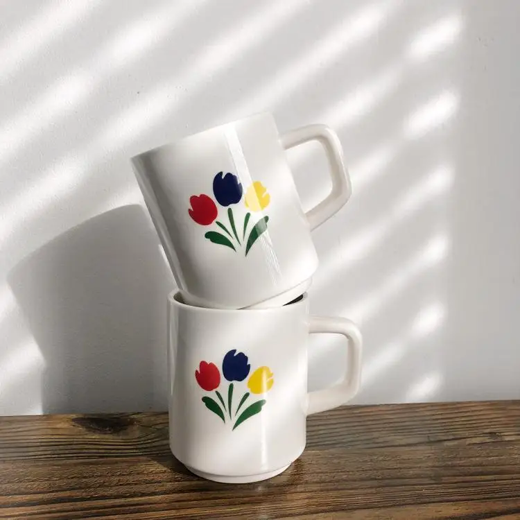 

Ceramic Travel Coffee Mug Modern Eco Friendly White Tea Cup Cute Flower Creative Reusable Taza Ceramica Kitchen Supplies EB50MK