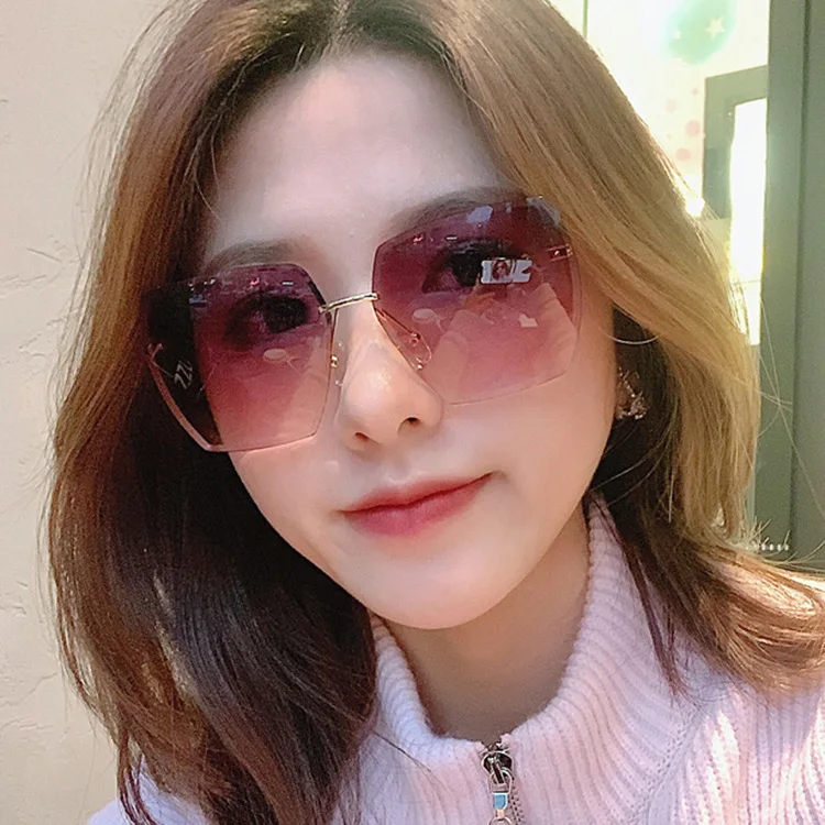 Женские очки фирменный дизайн без оправы солнцезащитные с кристаллами