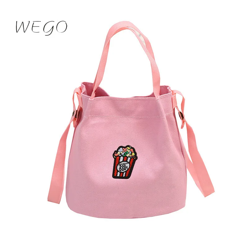 

Emperor Sage has a one-shoulder slant and a portable Korean art canvas bag. Nvbaosen is a cloth bag female cloth bag bucket