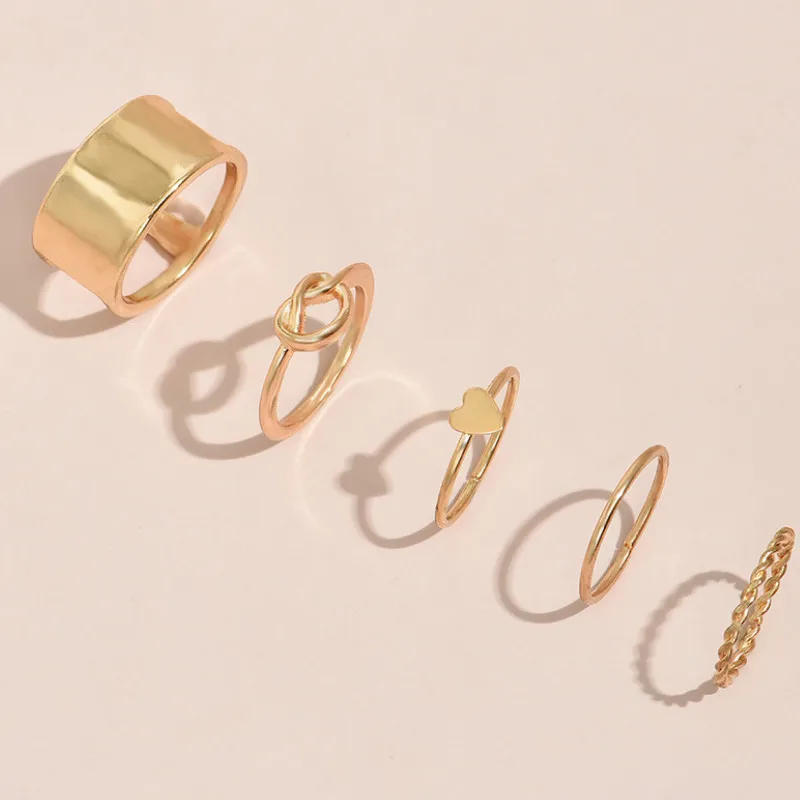 

4 Pcs Simple Ring for Women Knotted Twist Love Heart Finger Rings Set Exquisite Trend Jewelry
