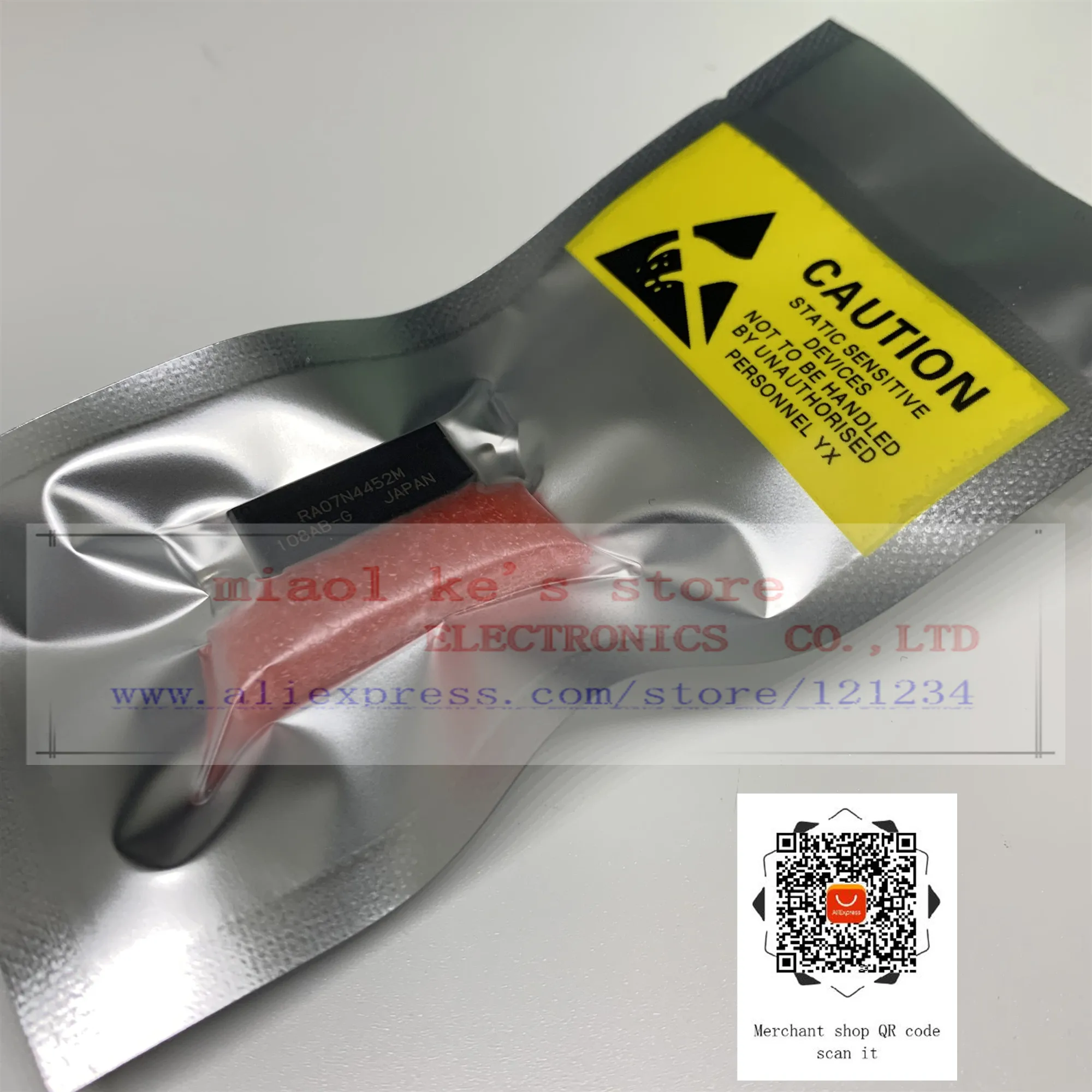 100% Новый оригинал: RA07N4452M 101 [440 520 MHz 7 5 W 9 6 V 2 Stage Amp. Для портативного радио]|module rf|module