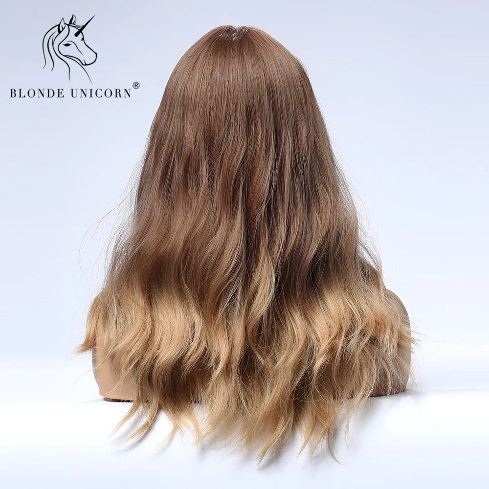 Парик женский синтетический с длинными волнистыми волосами светлый единорог