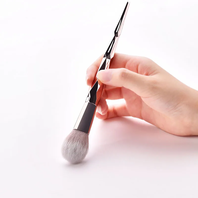 Fashion 7pcs Gold Unicorn Makeup Brush Set Diamond Foundation Blending Power Eyeshadow Brush Cosmetic Beauty Make Up Tool Kit