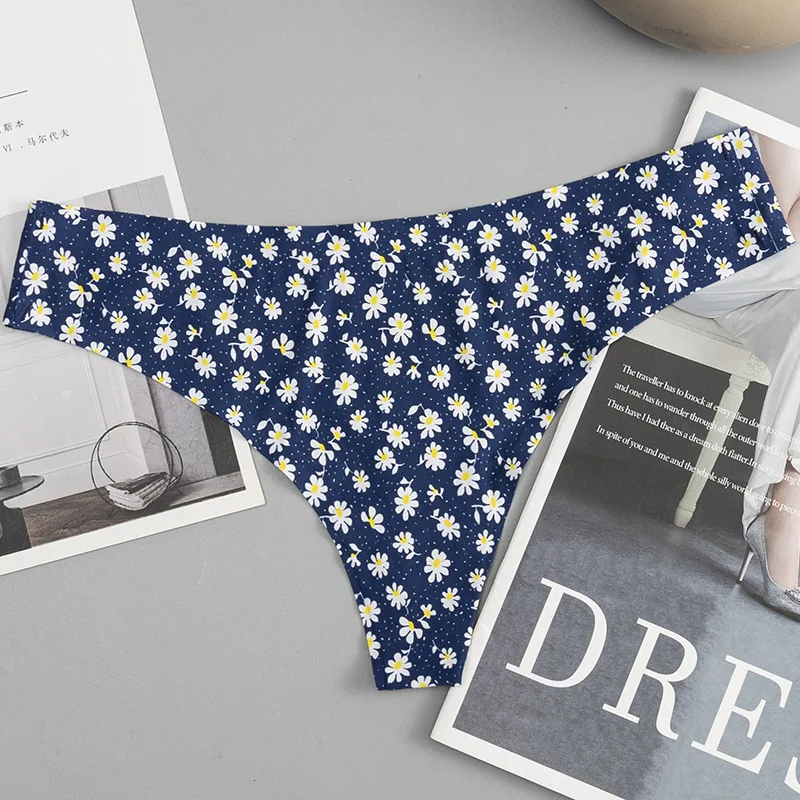 

Женские стринги и G-стринги, Цветочные бесшовные шелковые трусики, женское нижнее белье, сексуальное Эротическое белье с низкой талией и T-об...