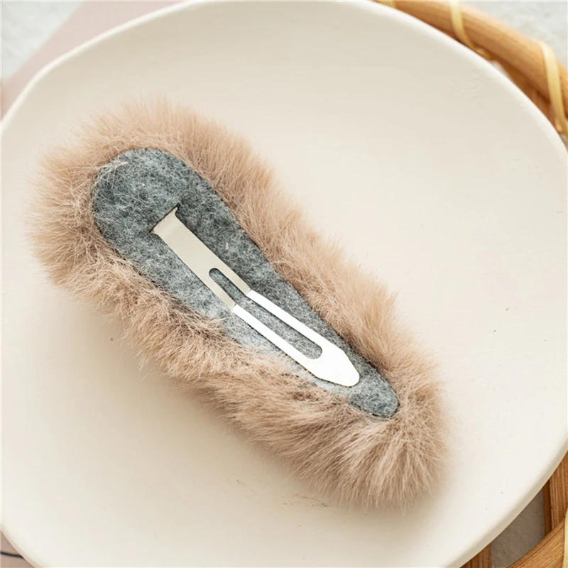 

Plush Hair Clip Winter Korean Fashion Hair Accessories Girls Candy Color BB Clip Faux Rabbit Fur Hairpin Furry Hair Barrettes