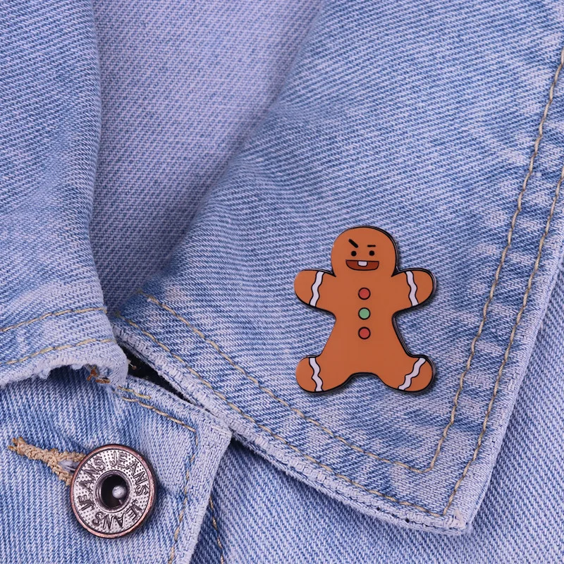 

Disney High Quality Anime Cute Gingerbread Man Brooch Christmas Food Badge Gift Pin Kid Wholesale