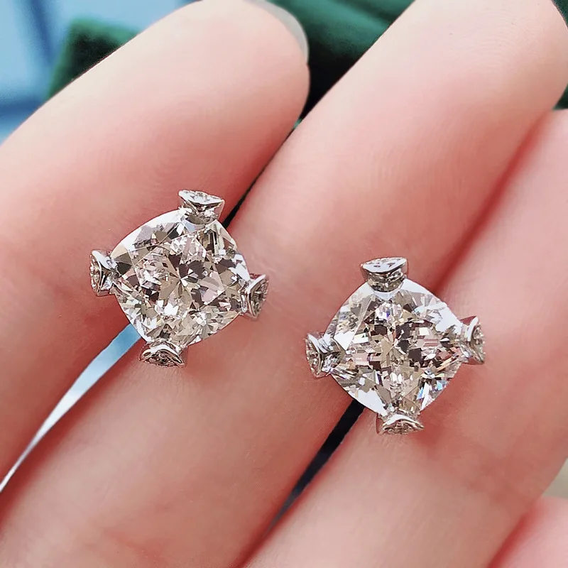 

Knobspin100% 925 Sterling Silver Created Moissanite Gemstone Ear Studs Wedding Personality 8*8mm Earrings Fine Jewelry Wholesale