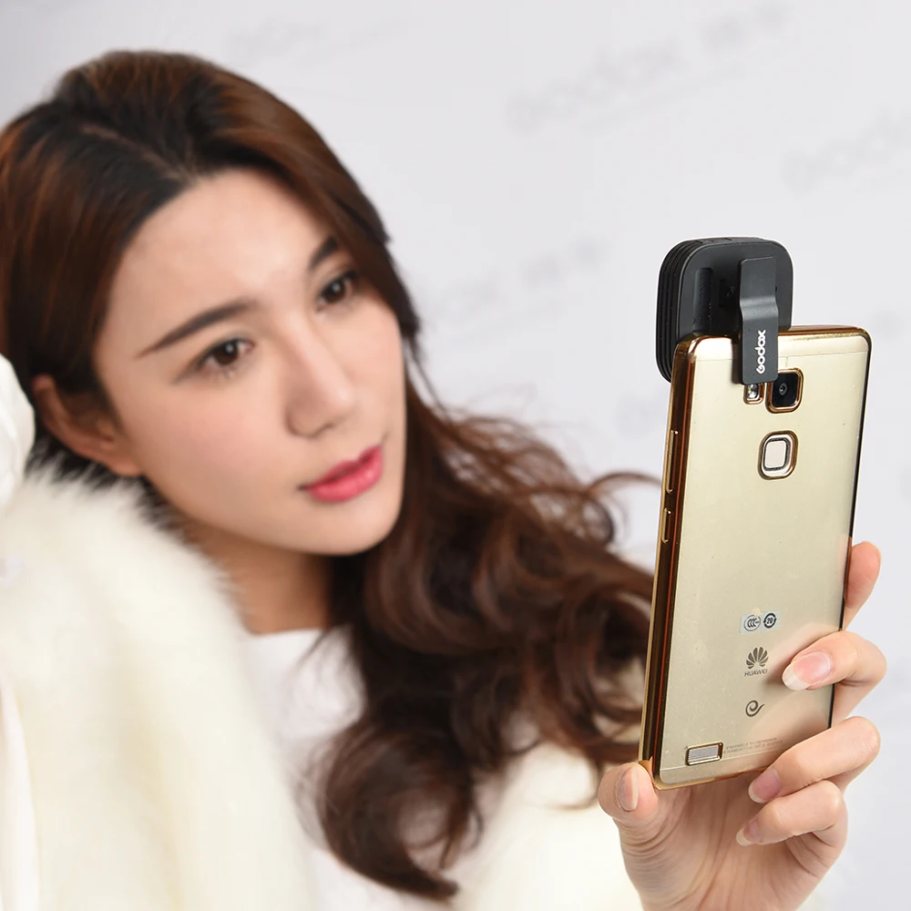 Godox LEDM32 LED Light built-in lithium battery Adjustable bright Portable Mini Selfie Mobile phone Lighting For Smartphone |