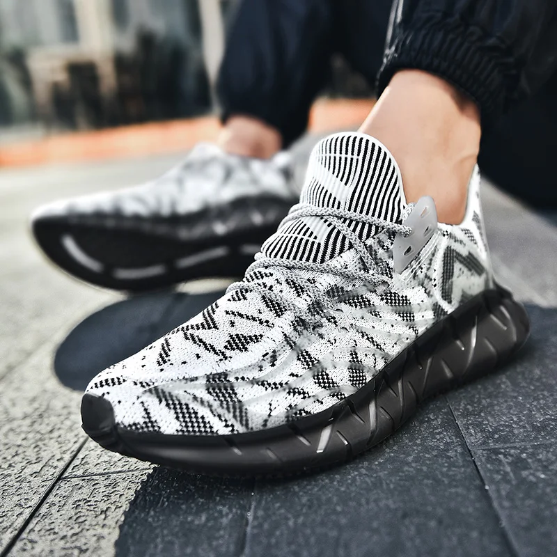 

New Men's Sneaker Fashion Design Lightweight Breathable Men Shoes High Quality Soft Lace Up Men Casual Shoes Zapatillas Hombre