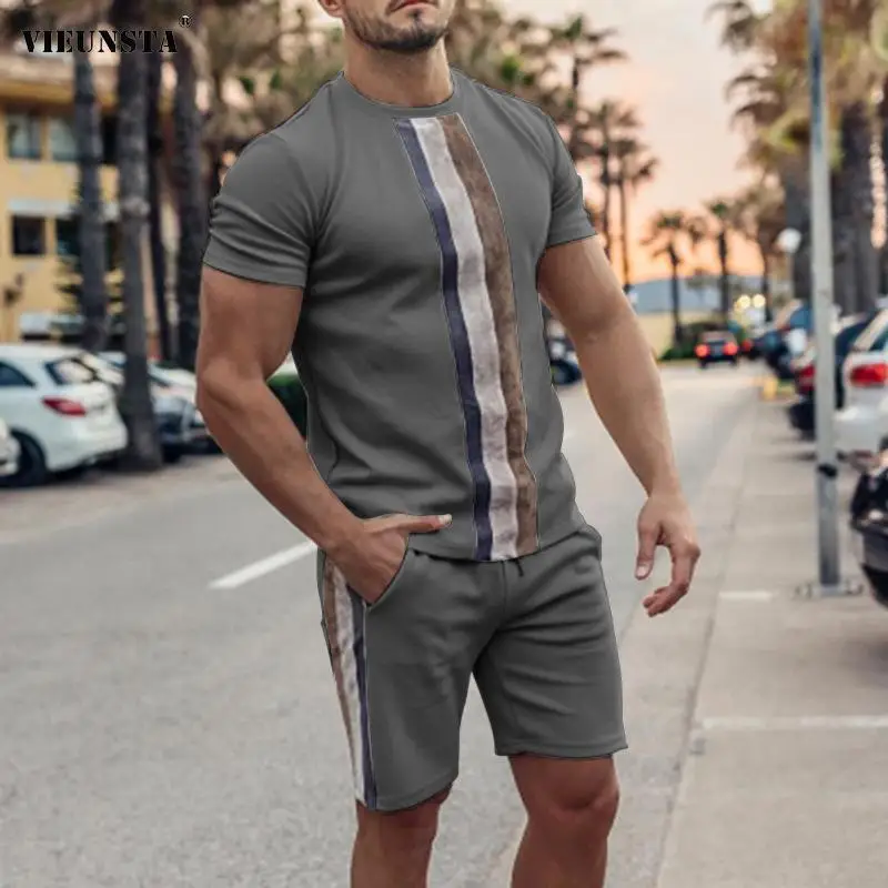 

Retro Stripe Print Two Piece Sprotwear Set For Men 2022 Summer Short Sleeve Shirt and Pocket Shorts Suit Spring Casual Tracksuit