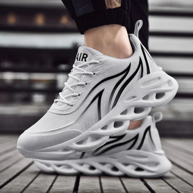 Running Shoes Men's Flame Printed Sneakers Flying Weave Sports Shoes Comfortable Outdoor Men Athletic Shoes Training Shoes 2021