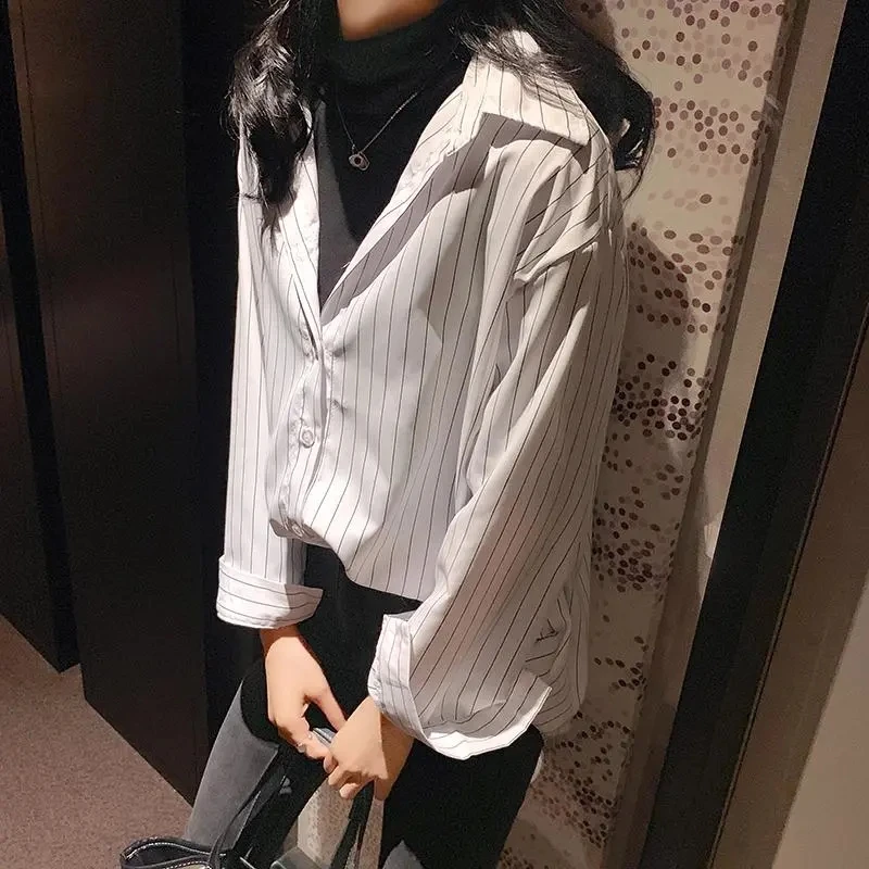 

Autumn Korean New Blue Striped Vintage Women Shirts Turn-Down Collar Large Size Loose Tops Long Sleeve Button Slim Female Blouse