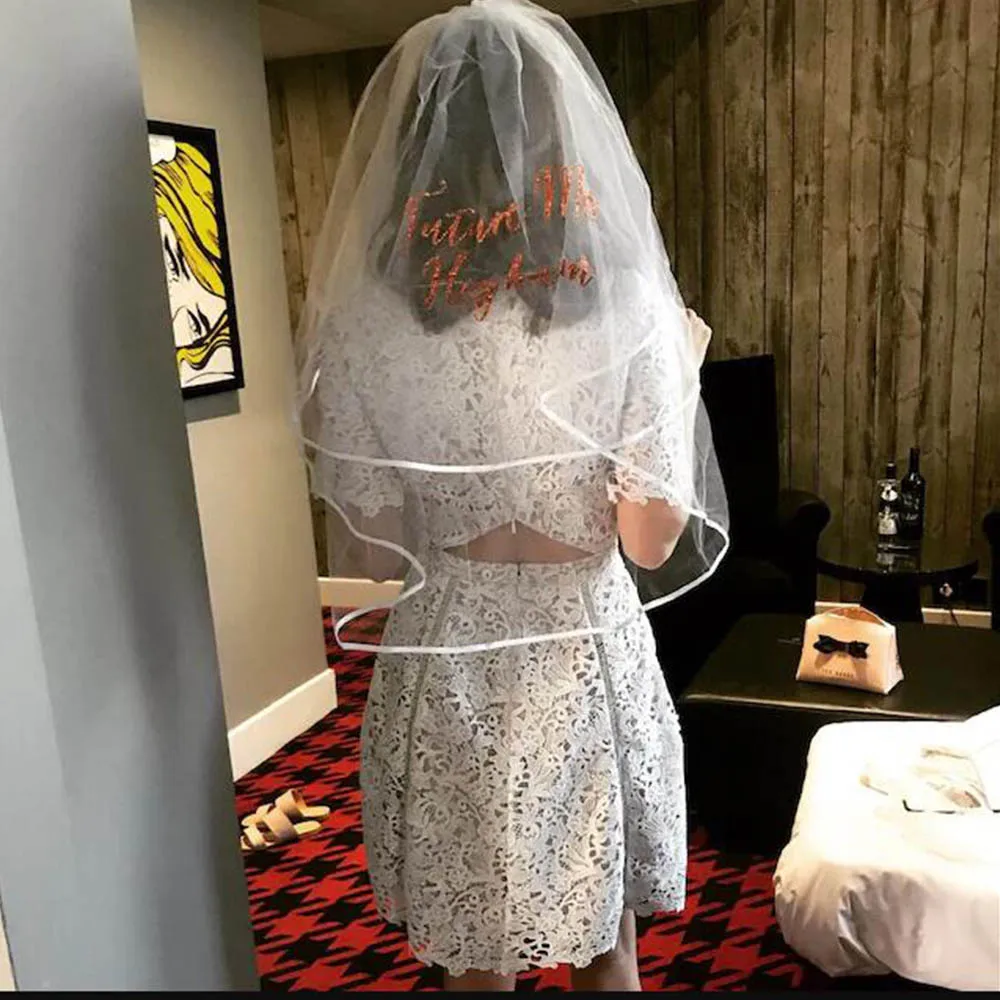 Фата для невесты с монограммой и надписью на заказ |