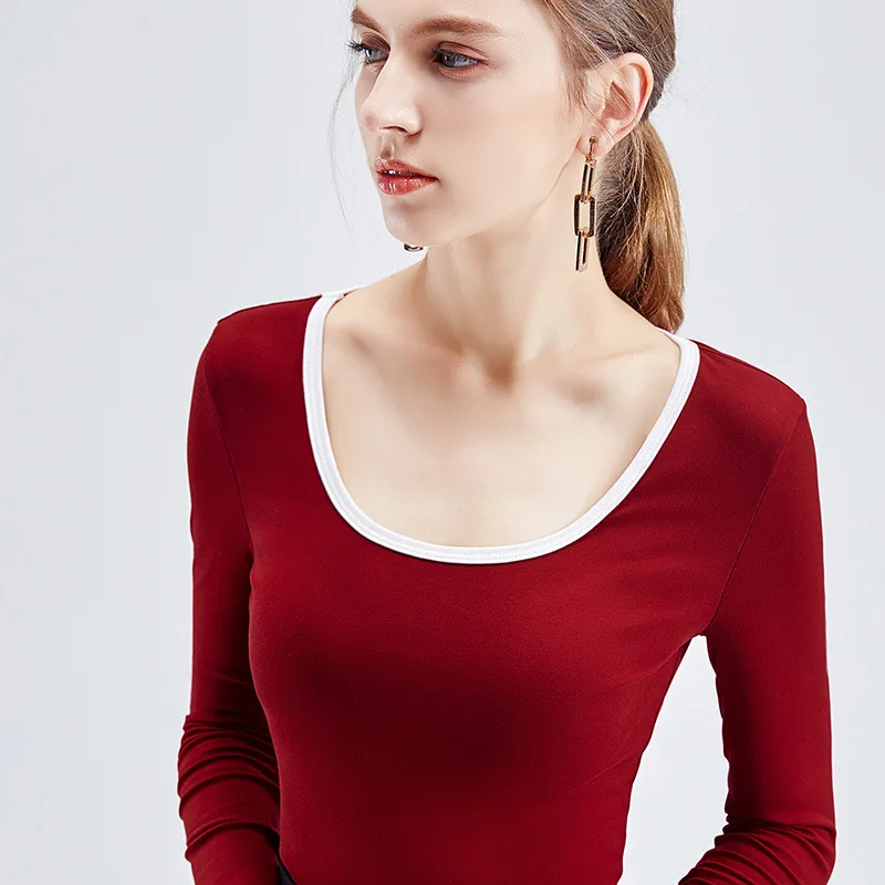 

Simple basic round neck top black and white contrast large neckline women's exposed collarbone with long sleeve T-shirt
