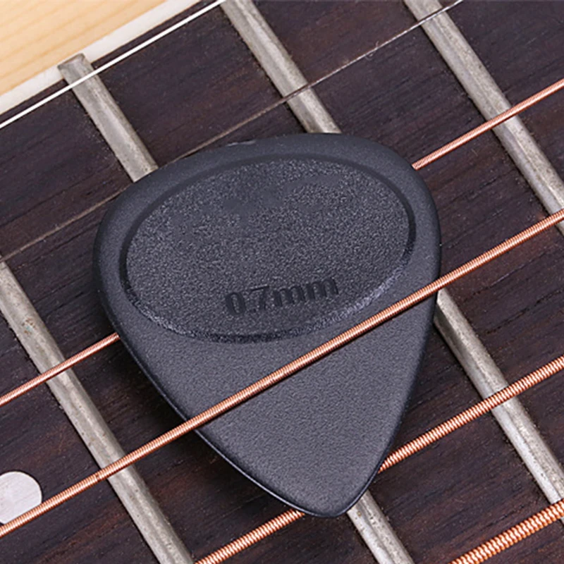 

10pcs 0.7mm Smooth Guitar Pick Holder Plectrum Acoustic Electric Bass Anti Slip