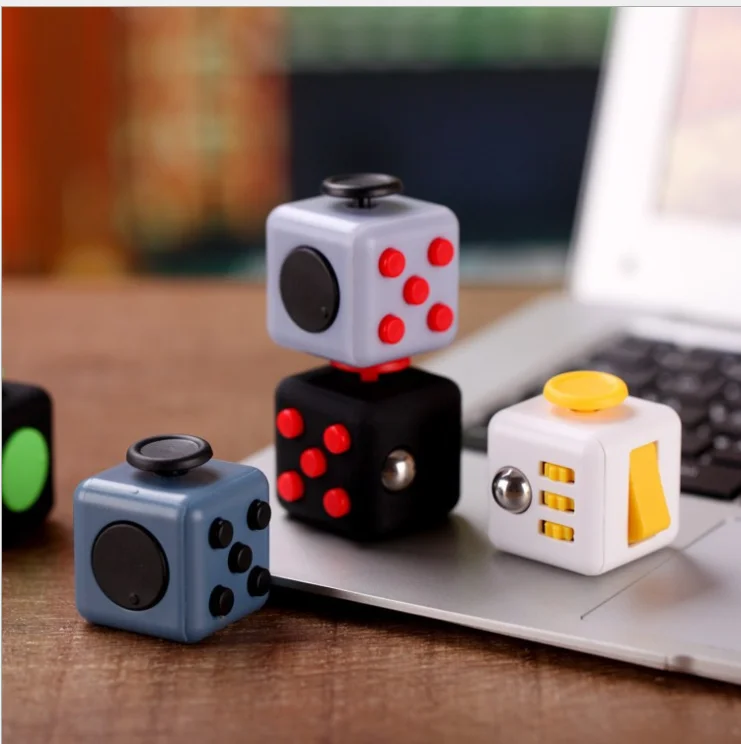 Антистресс для рук 12 сторонний антистрессовый волшебный стресс Непоседа