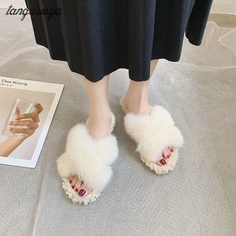 Белые меховые тапочки зимние плюшевые женские удобные домашние высокого