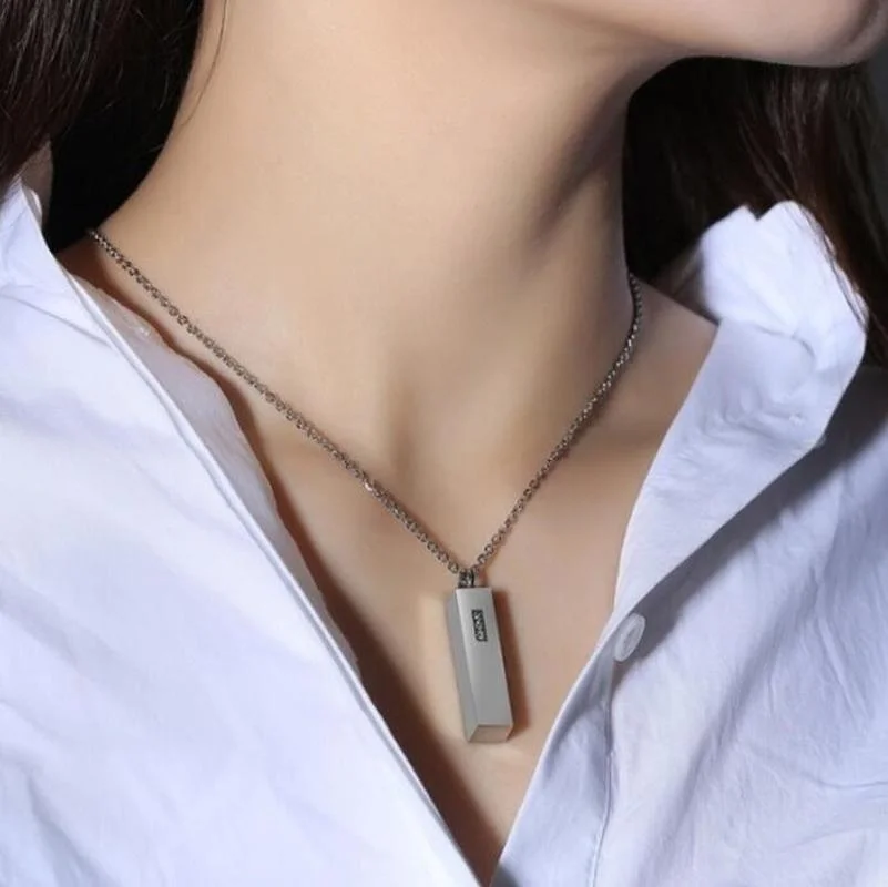 

Men Women Stainless Steel Zircon Pendant Necklace Jewelry