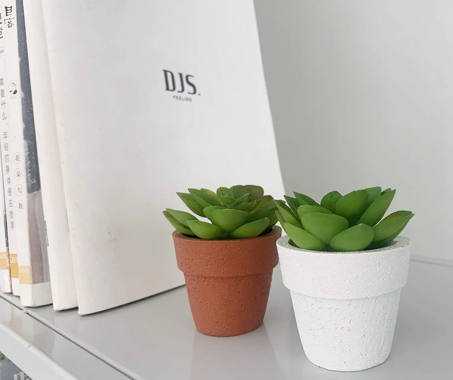 

2 Pieces Imitation Plants Refrigerator Magnets For Home Kitchen Decoration