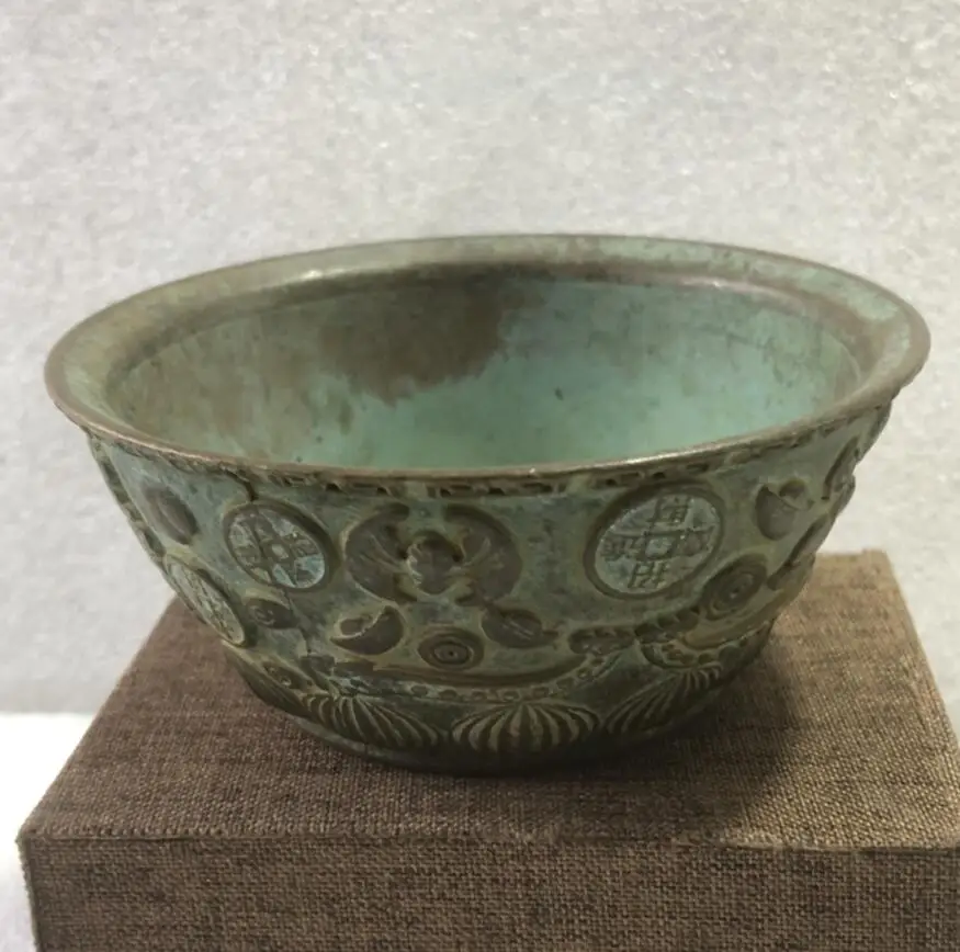 

Китайская латунная Статуэтка архаиза сокровищ