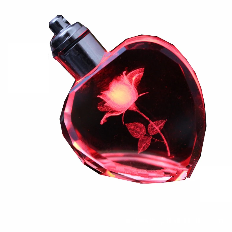 СВЕТОДИОДНЫЙ брелок для ключей в форме сердца с тремя листьями розовый синий и