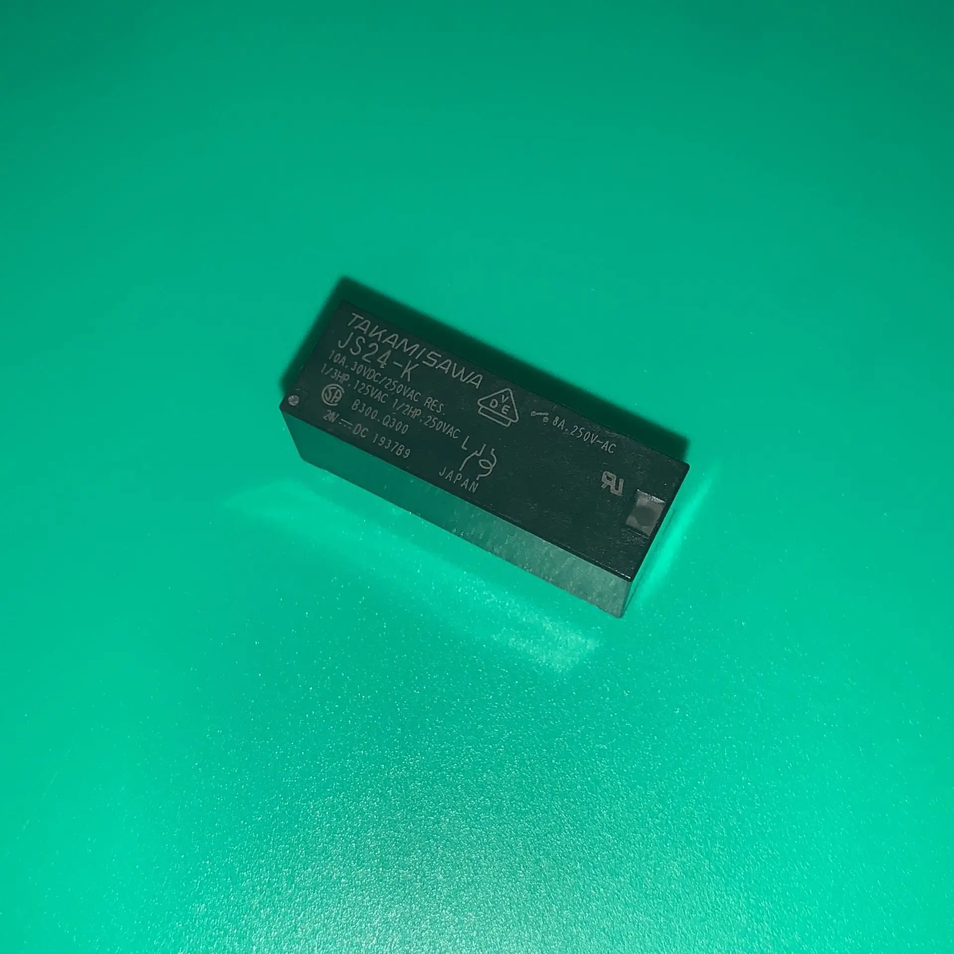 4 шт./лот JS24-K DIP5 реле JS24K Мощность 24VDC 10A SPDT(29x10x12 5) мм THT JS 24-K 24V 10A.30VDC/250VAC 8A.250V-AC |