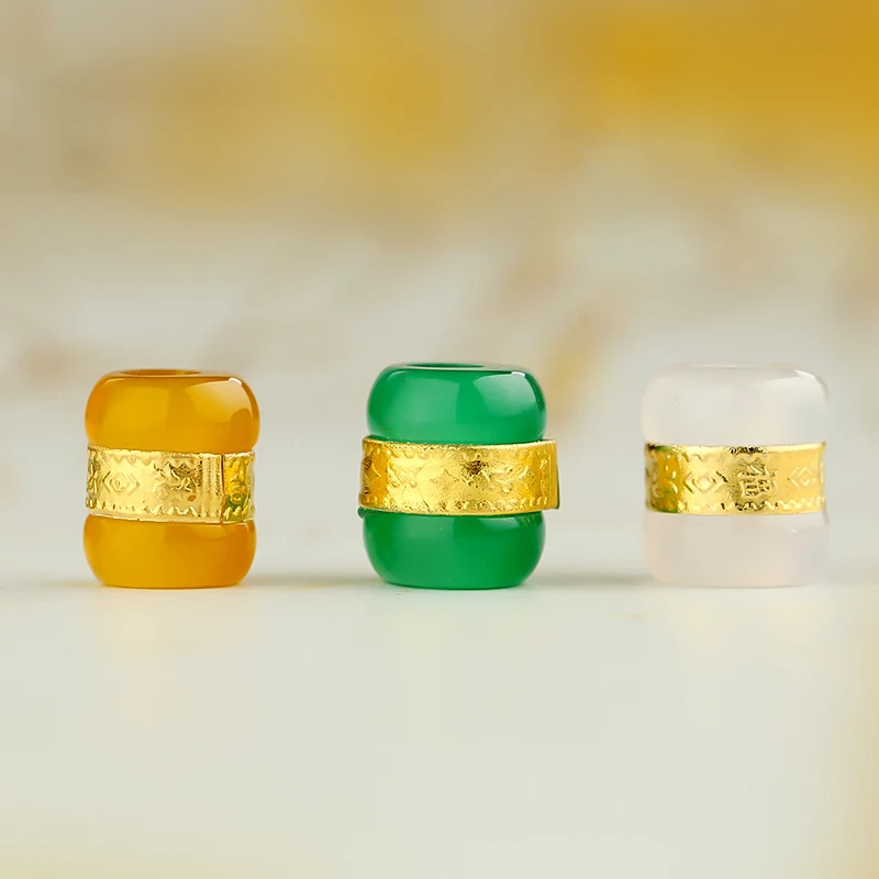 

Ожерелье с подвеской из натурального халцедона