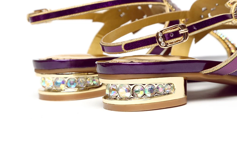 Блестящие с украшением в виде кристаллов Женские босоножки со средними