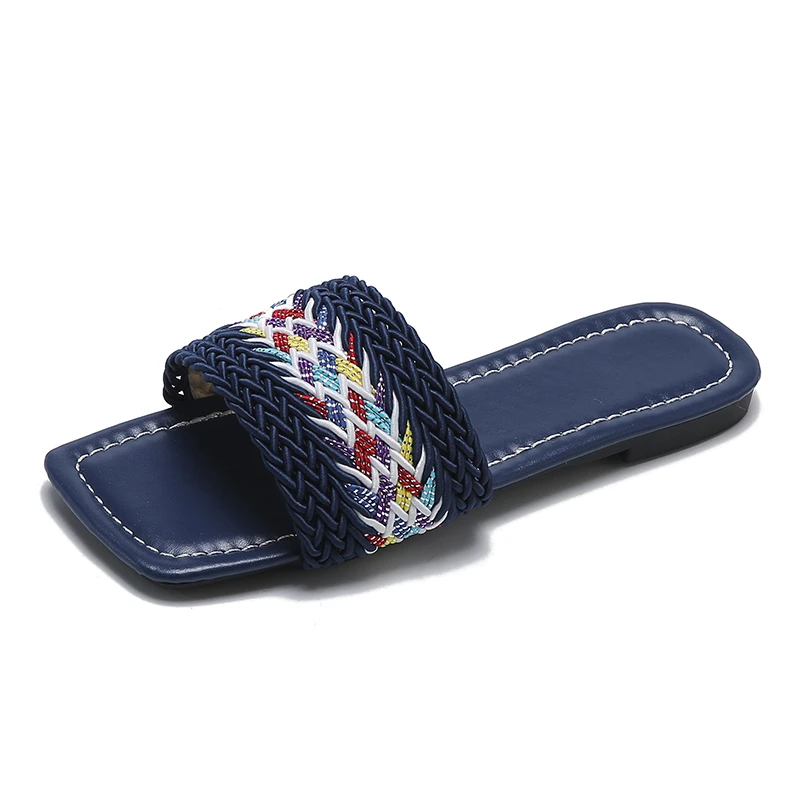 

Новинка, модные летние прозрачные роскошные женские сандалии на плоской подошве с квадратным носком, женские пляжные шлепанцы для улицы, Ли...