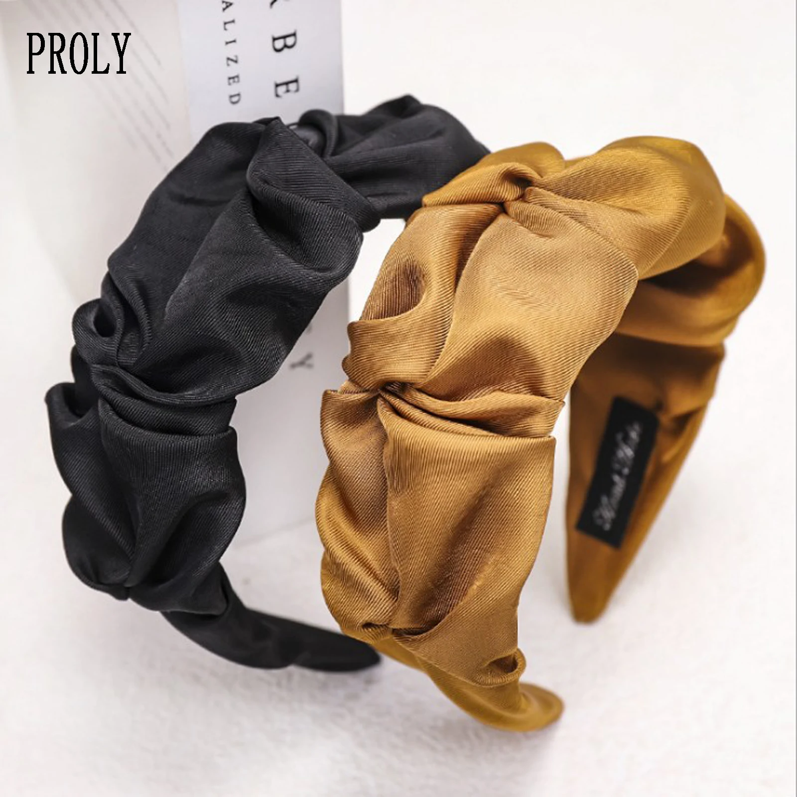 Повязка на голову женская с цветами широкая ручной работы |