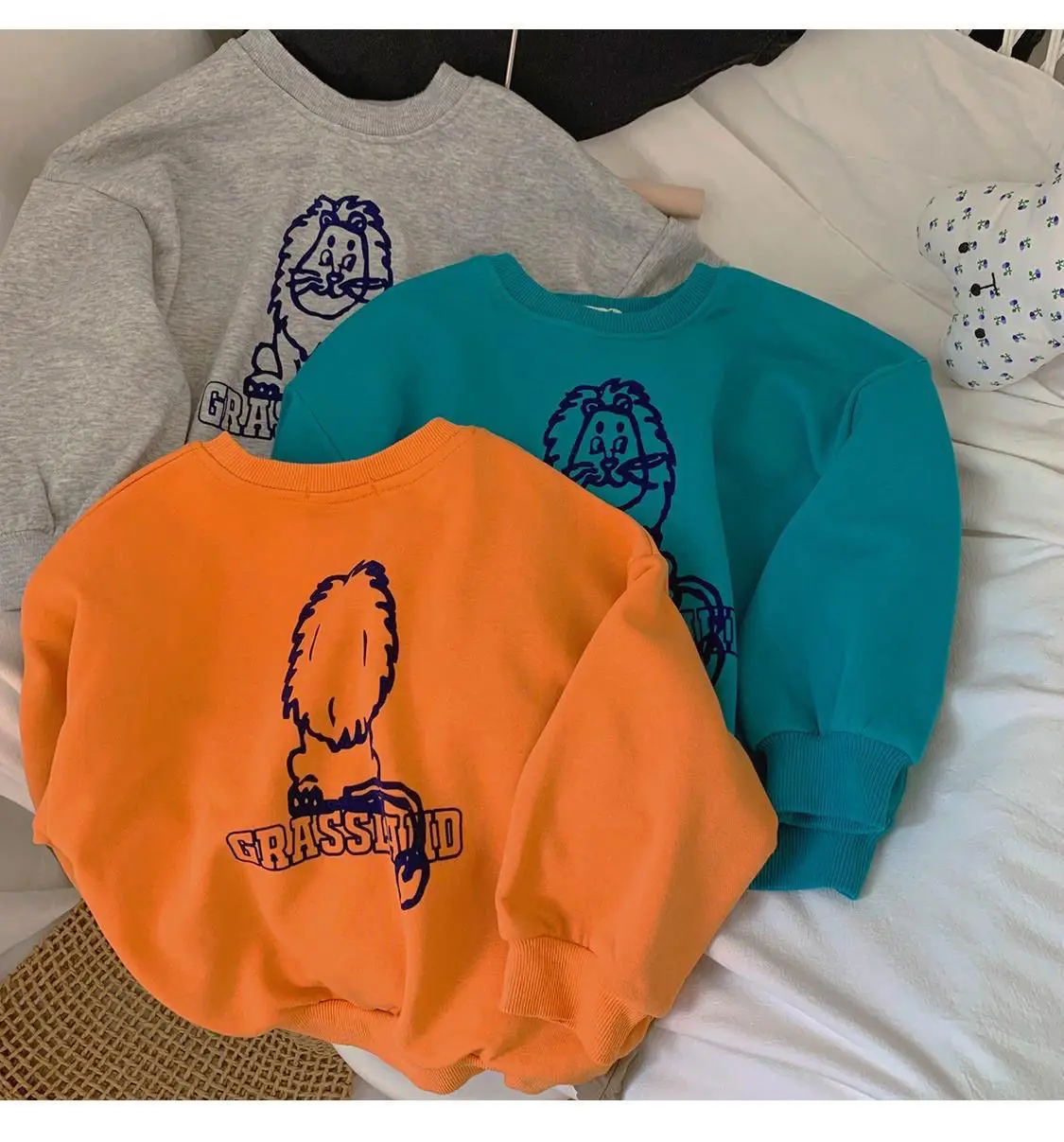 

Boys girls cotton sweaters autumn winter new children's baby kids boys girls spring cartoon loose leisure tops sweaters P4 331