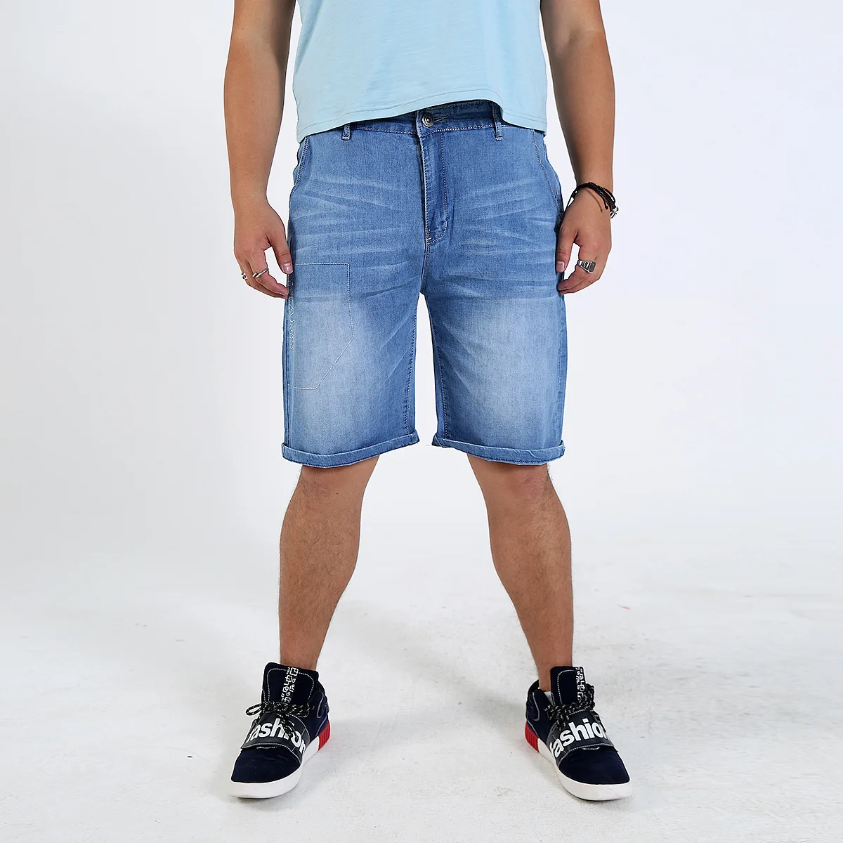 Мужские джинсовые шорты 2020 лето новый стиль тонкие короткие джинсы одежда светло