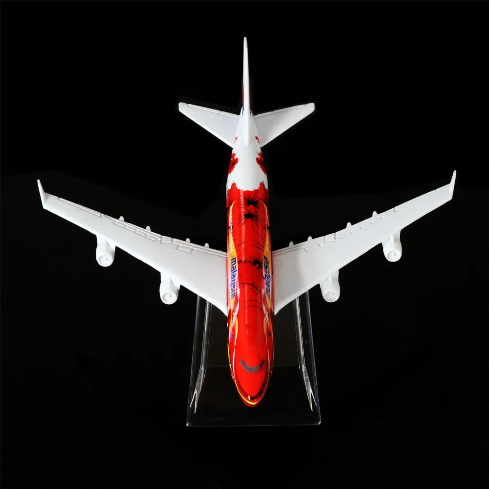 1:400 16 см Малайзия гибискус Боинг 747 металлическая модель самолета украшение для