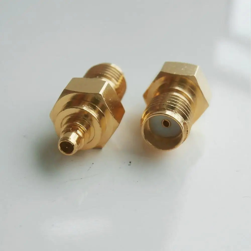 Позолоченные прямые коаксиальные радиоадаптеры MMCX - SMA с штекером на гнездо |