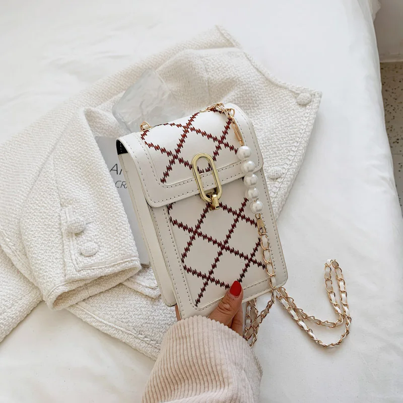 

Новинка 2021, популярная женская сумка с цепочкой и бисером, модная женская сумка на одно плечо, маленькая квадратная сумка