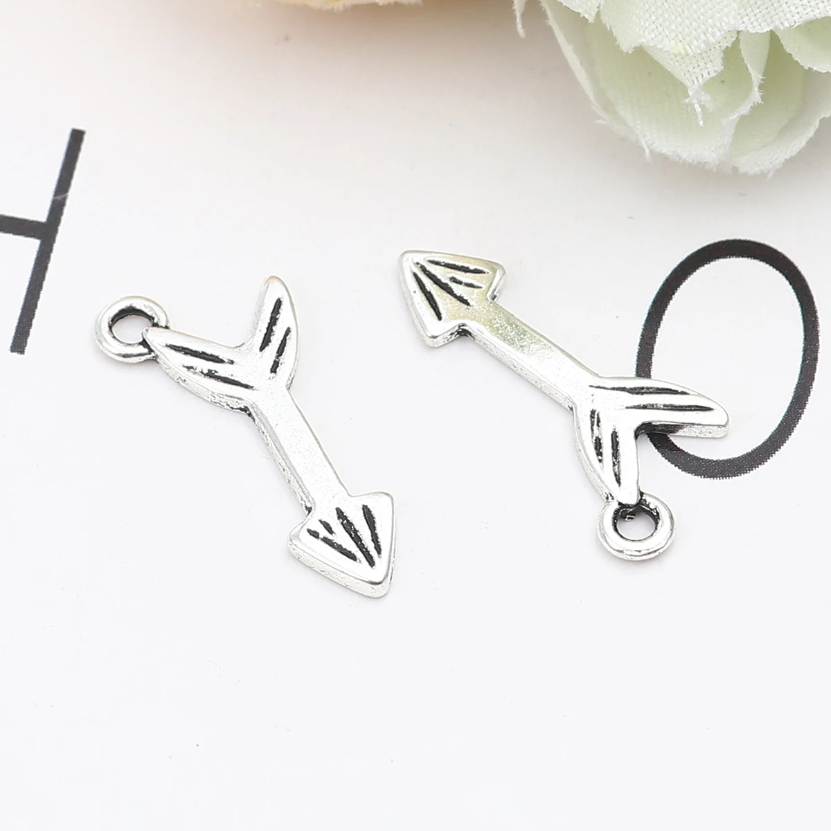 

50 PCs Arrow Shape Charm Pendants Antique Silver Color Creative Metal Charm For Jewelry Making DIY Accessories Handmade Crafts