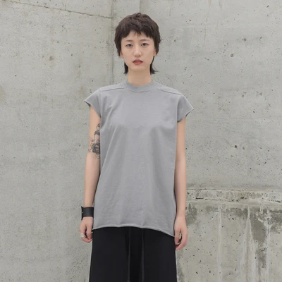 Свободная футболка с короткими рукавами Dark Ro wind | Женская одежда