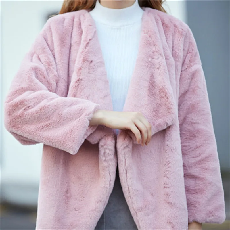 

Women Elegant Winter Top Quality Faux Rabbit White Fur Coat Luxury Long Fur Coat Loose OverCoat Thick Warm Female Plush Coats
