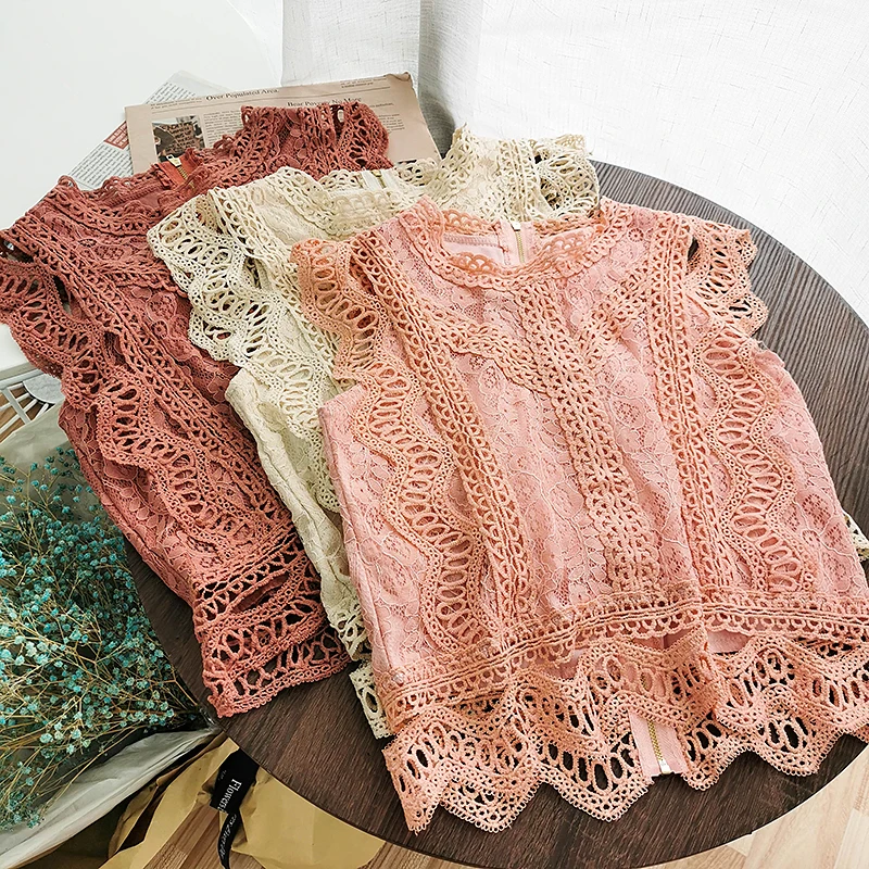 

2020 Women Summer Sleeveless Hollow Out Lace Flower Basic Shirt Elegant Lady Short Sexy Elastic Slim Cardigan Zipper Blouse Tops