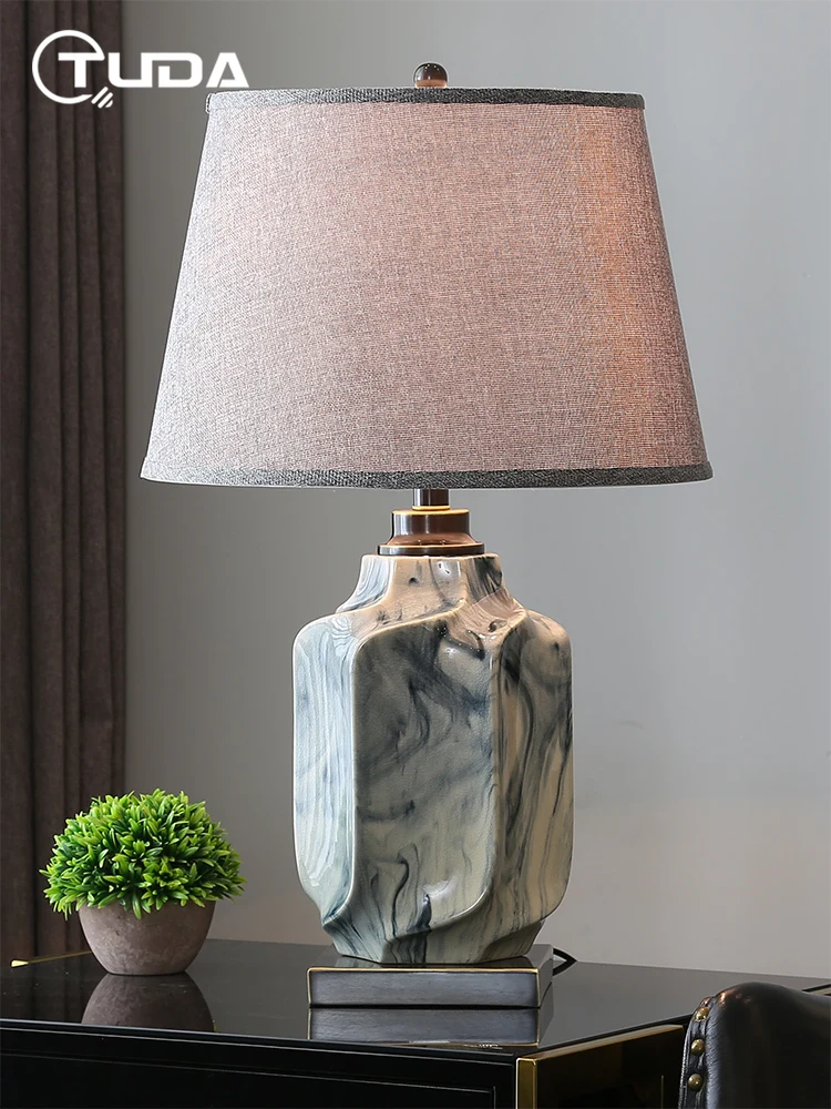 

Новая китайская Роскошная Керамическая Настольная лампа TUDA с каменным узором Цзиндэчжэнь для спальни гостиной прикроватная лампа домашни...